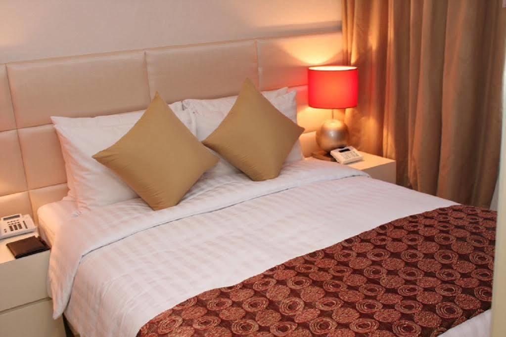 Hotel Riviera Geoje Buitenkant foto