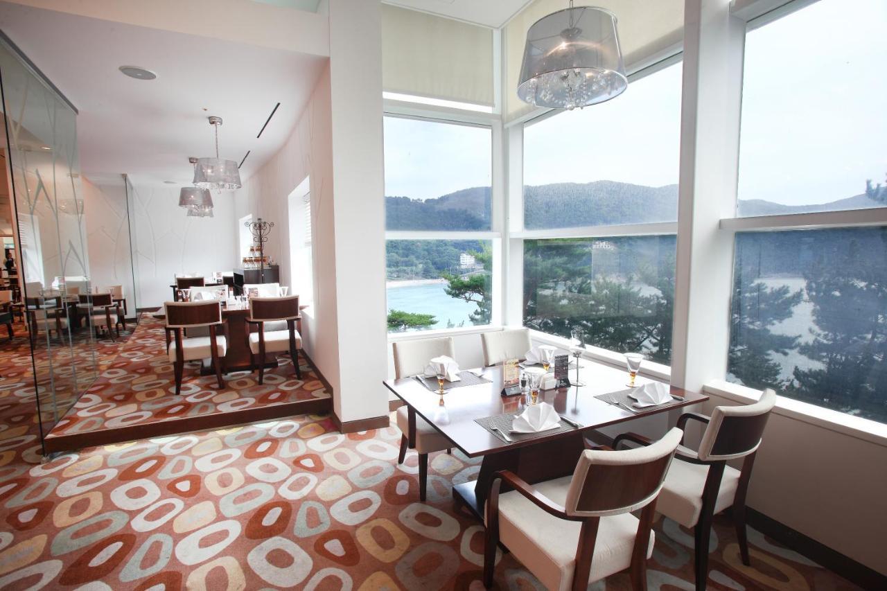 Hotel Riviera Geoje Buitenkant foto