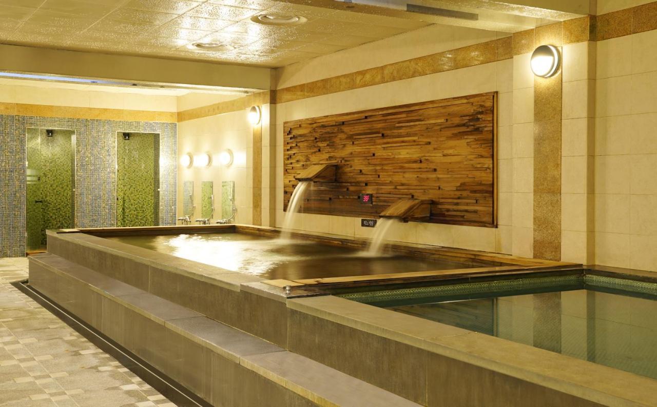 Hotel Riviera Geoje Buitenkant foto
