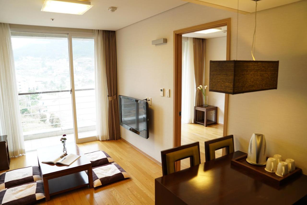 Hotel Riviera Geoje Buitenkant foto
